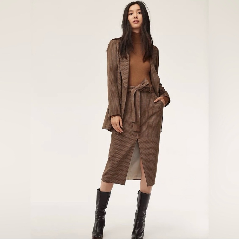 Aritzia Wilfred Houndstooth Midi Belted Skirt